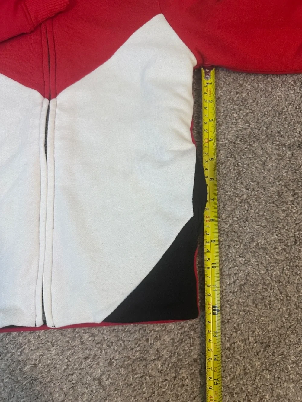 Boys Size Medium (7/8) Childrens Place Red and White Print Thick Lined Jacket
